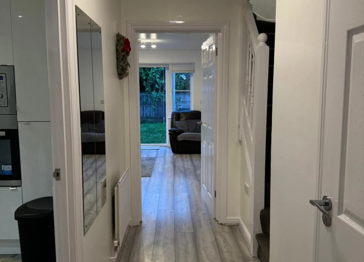 Holiday home Spacious 3 Bedroom Home, With Private Driveway 5 Minutes From Excel Centre & Custom House London